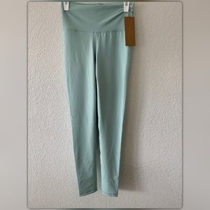 Niyama Sol High waisted sandblast legging.